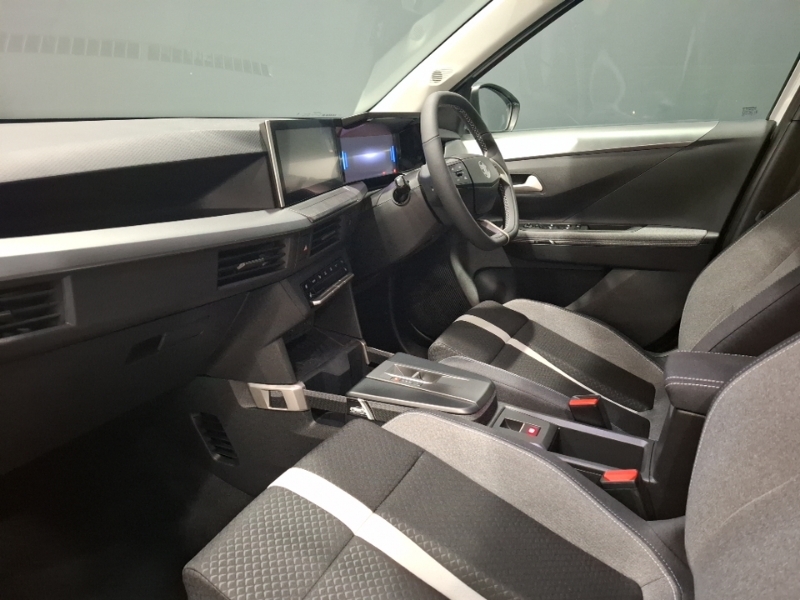 Vauxhall Frontera 1.2 Hybrid 145 Ultimate E-dct6 White #5