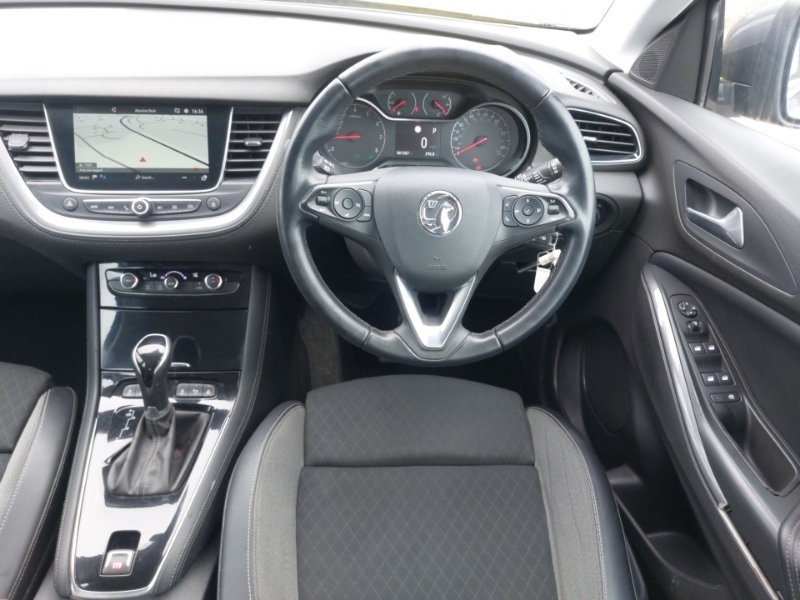 Vauxhall Grandland X Se White #8