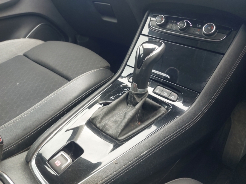 Vauxhall Grandland X Se White #13