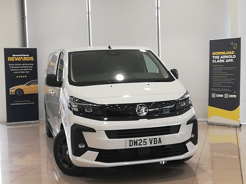 Vauxhall Vivaro 1.5 Turbo D 120 Pro H1 Van White