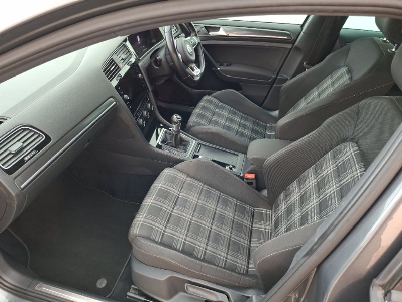 Volkswagen Golf 2.0 Tdi Bluemotion Tech Gt Dsg Euro 6 Ss Yellow #5