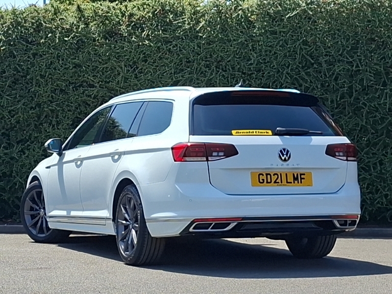 Volkswagen Passat 2.0 Tdi Evo Scr R-line Dsg GD21LMF White #2