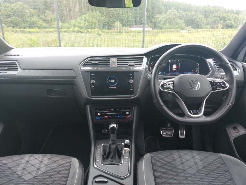 Volkswagen Tiguan Allspace 1.5 Tsi R-line Dsg White #3