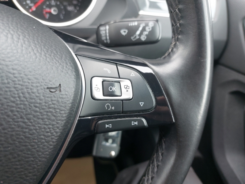 Volkswagen Tiguan Se Navigation Tsi Bluemotion Technology Black #12