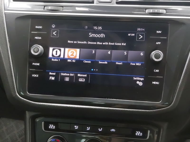 Volkswagen Tiguan 2L Match Black #11