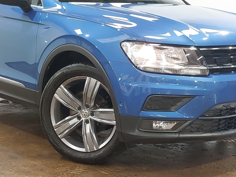 Volkswagen Tiguan 2L Match Black #20