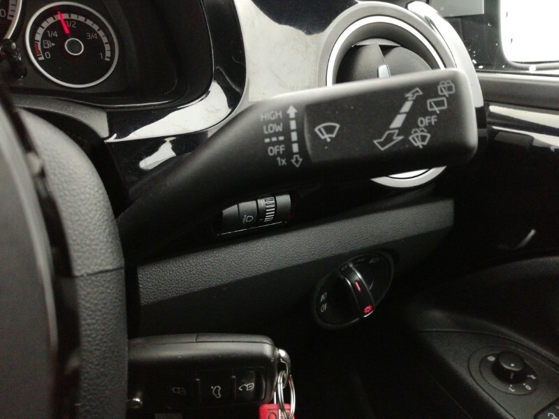 Volkswagen Up High Up Euro 5 White #17