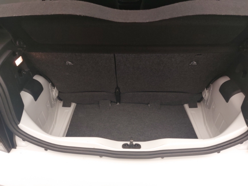 Volkswagen e-Up E-mark 1 Facelift 2 5-Dr 2020 E-82ps  #18