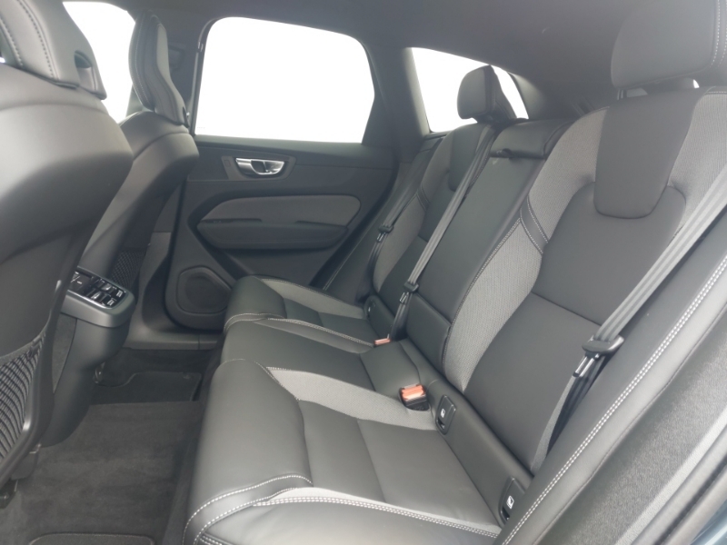 Volvo XC60 2.0 B5p Plus Black Edition Awd Geartronic Blue #6
