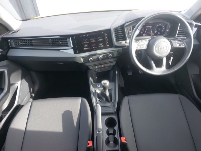 Audi A1 30 Tfsi 110 Technik Yellow #3