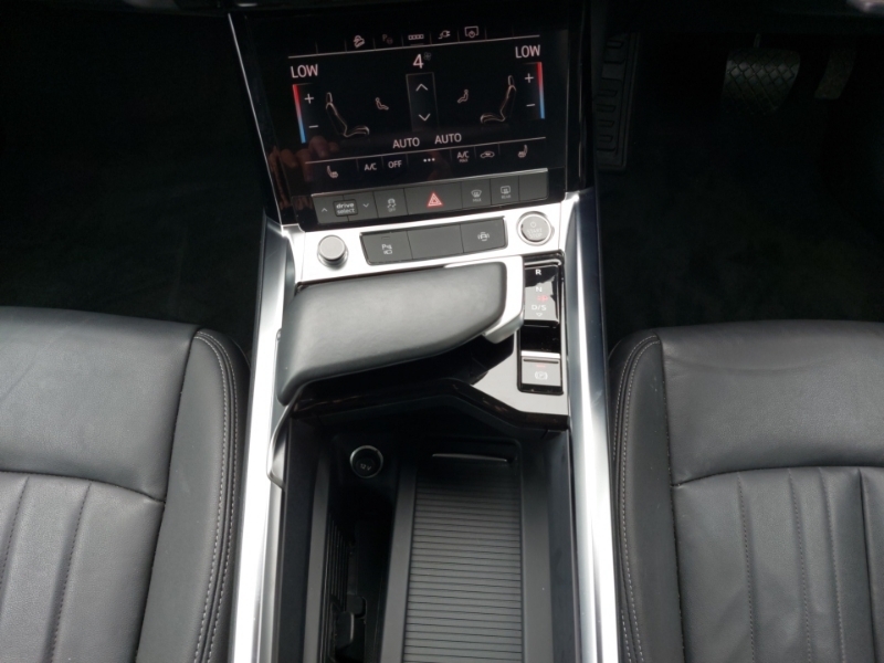 Audi Q8 e tron Q8 E-tron Launch Edition 55 Quattro Grey #15