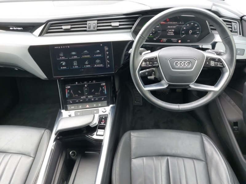 Audi Q8 e tron 250Kw 50 Quattro 95Kwh Sport White #3