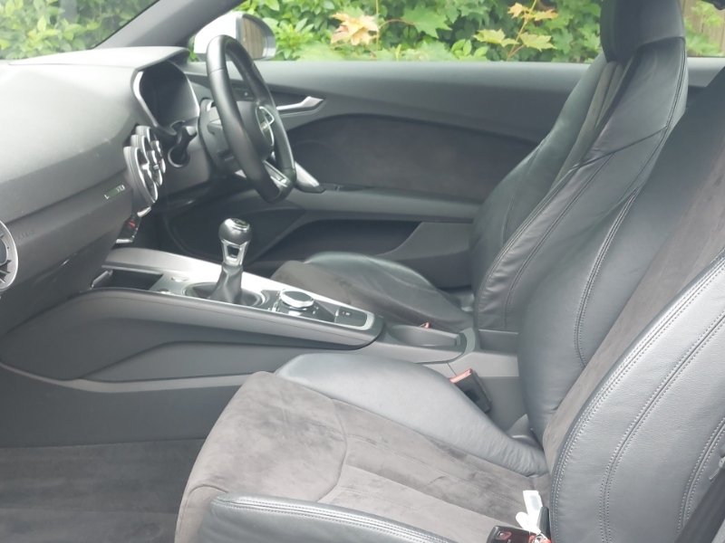 Audi TT 2.0 Tdi Ultra Sport White #5