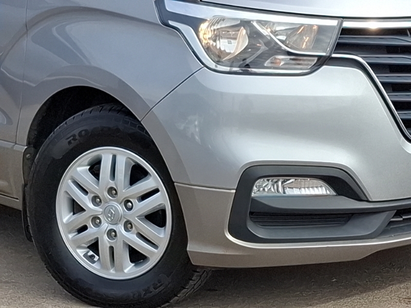 Hyundai I800 Crdi Se White #20