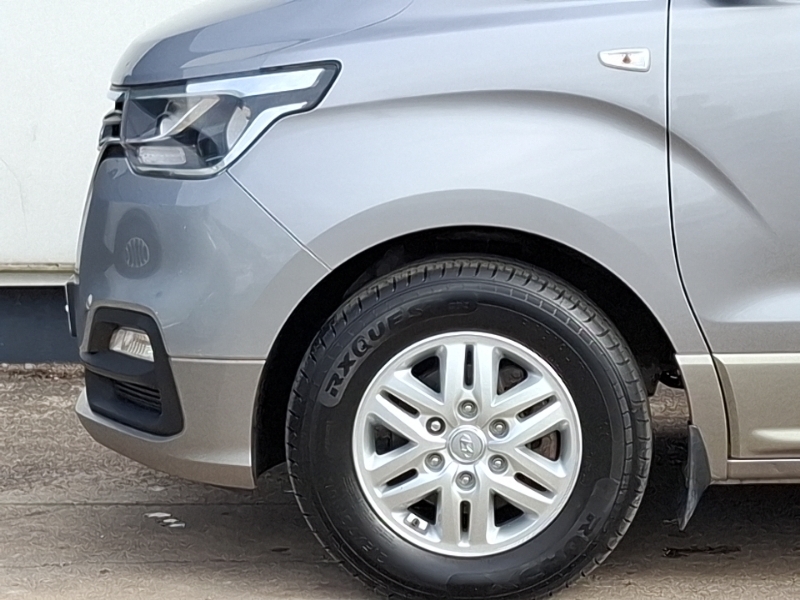 Hyundai I800 Crdi Se White #19