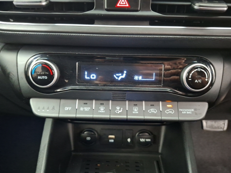 Hyundai Kona Premium Blue #16
