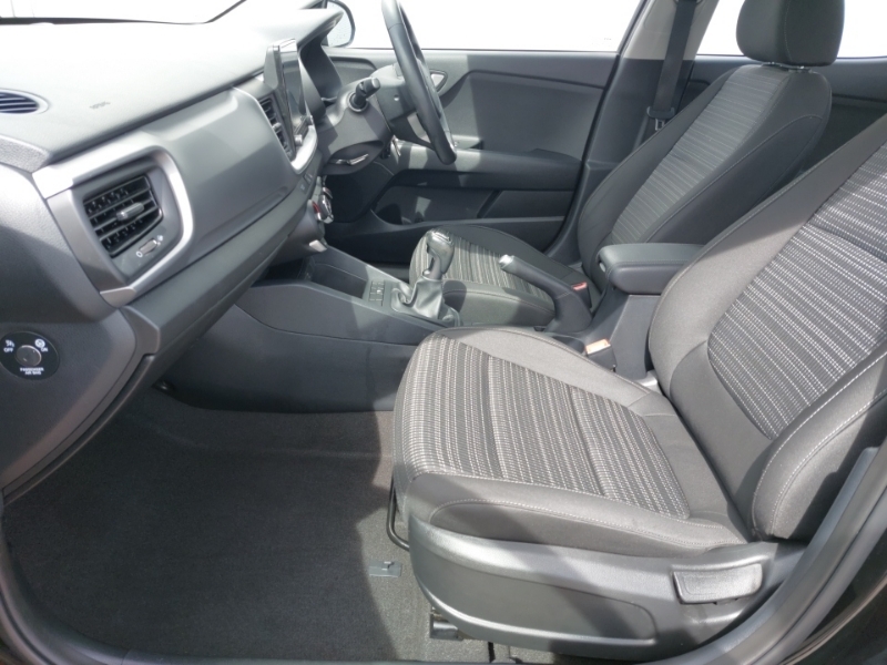 Kia Stonic 1.0T Gdi 99 2 Black #5