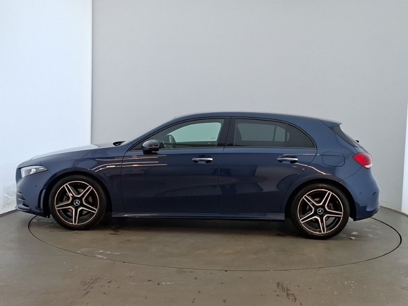 Mercedes-Benz A Class A180 Amg Line Premium Edition Blue #4
