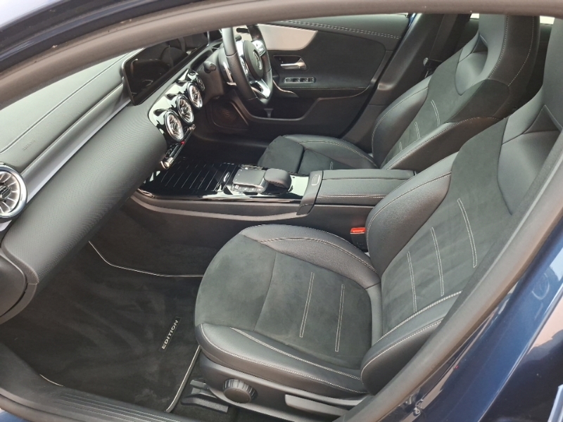 Mercedes-Benz A Class A180 Amg Line Premium Edition Blue #5