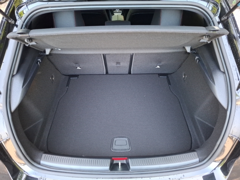 Mercedes-Benz A Class A250e Amg Line Executive Silver #18