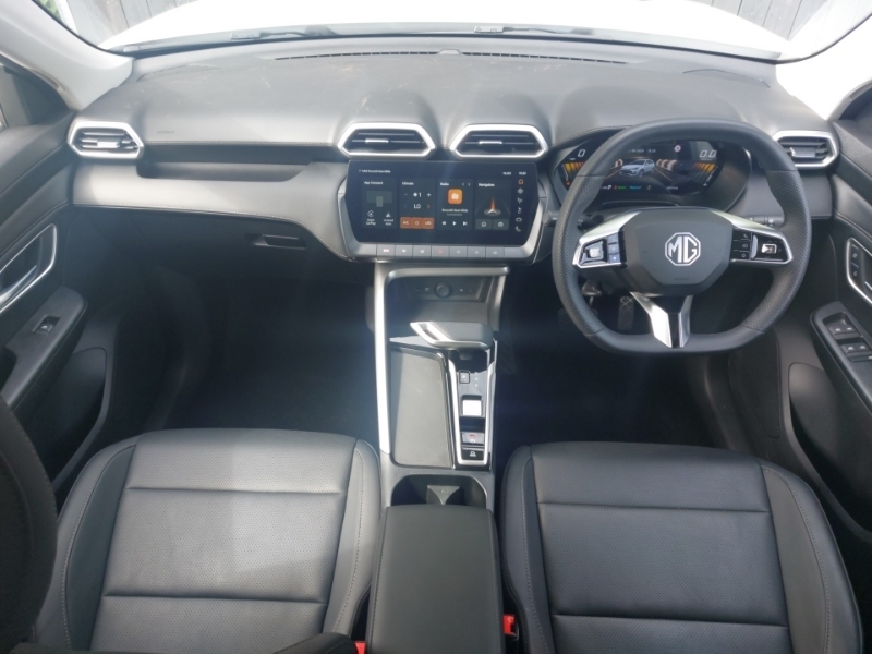 MG ZS 1.5 Hybrid Trophy White #3