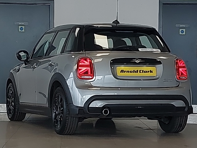 Mini Hatch 2.0 Cooper S Sport Premium Black #2