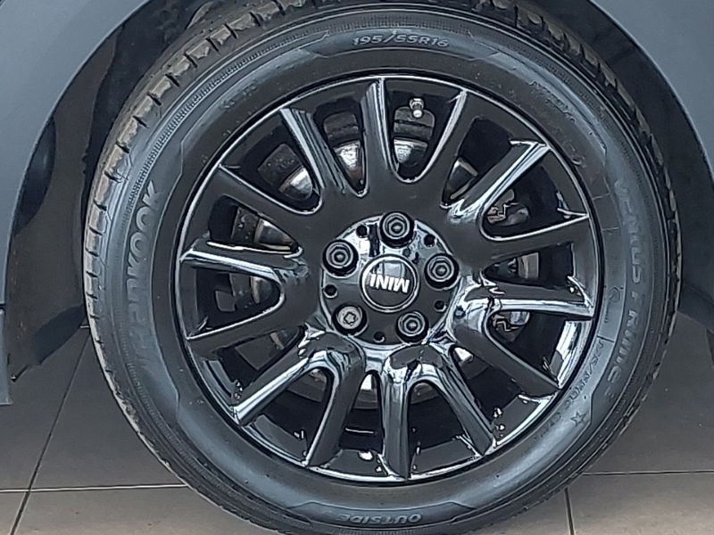 Mini Hatch 2.0 Cooper S Sport Premium Black #14