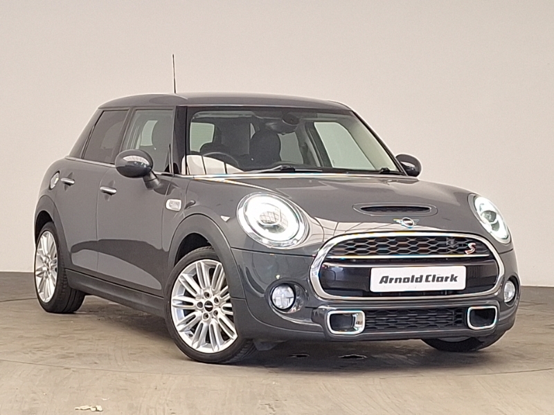 Mini Hatch 2.0 Cooper S Exclusive II Comfortnav Pack Blue #1