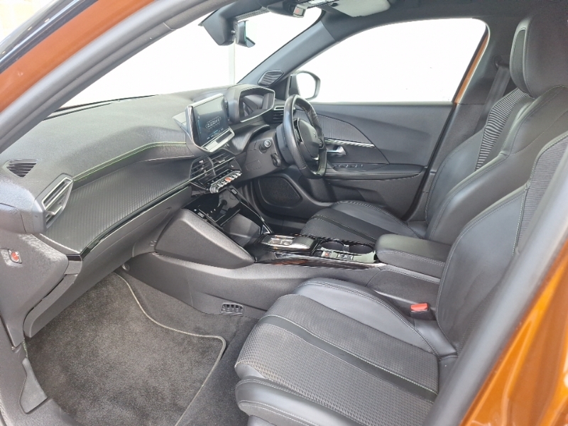 Peugeot e-2008 100Kw Gt 50Kwh Orange #5