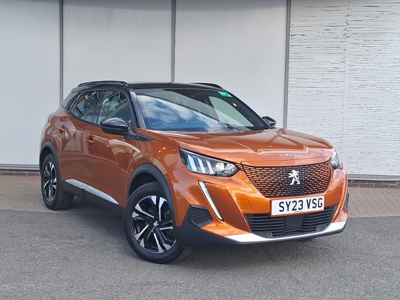 Peugeot e-2008 100Kw Gt 50Kwh Orange