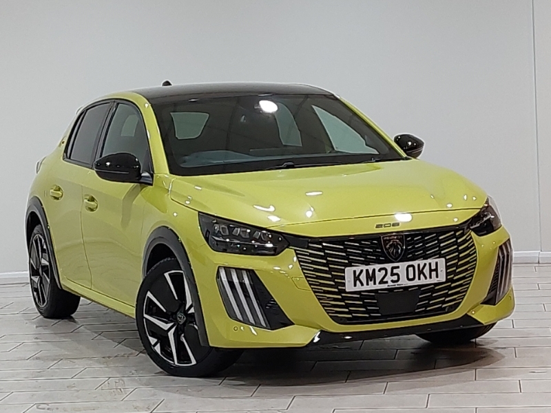 Peugeot 208 1.2 Hybrid 100 Gt E-dsc6 Yellow