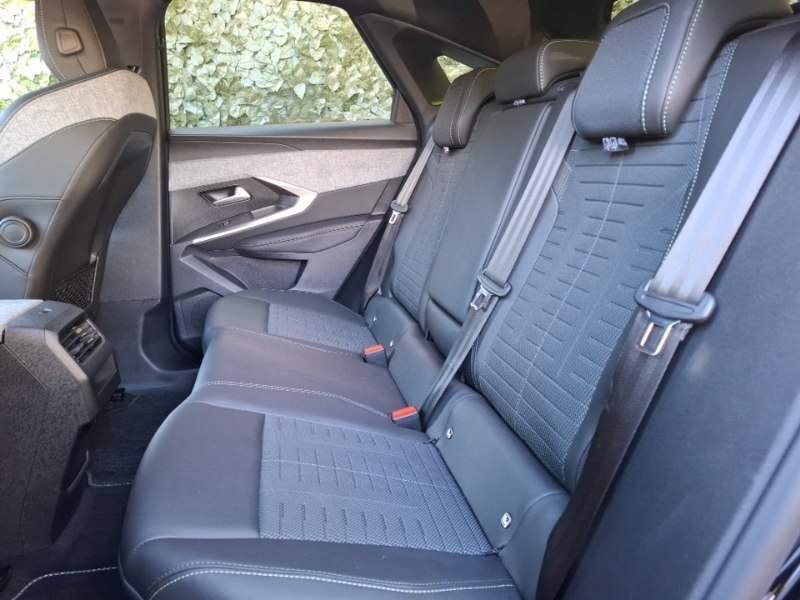 Peugeot 3008 157Kw Gt 73Kwh Black #6