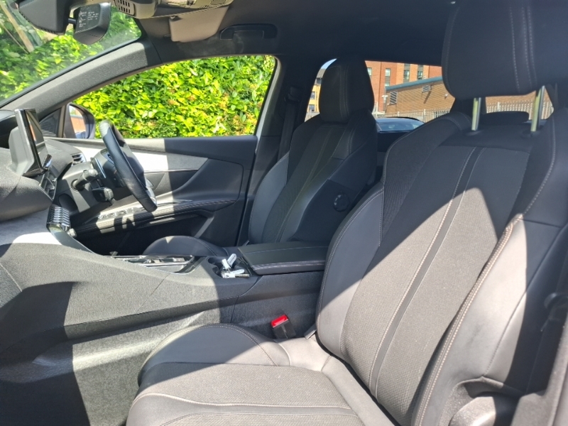 Peugeot 5008 1.5 Bluehdi Gt Eat8 SM23GSO White #5