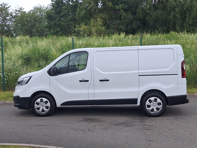 Renault Trafic Sl30 Blue Dci 130 Advance Safety Van White #4