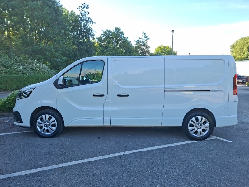 Renault Trafic Ll30 Blue Dci 130 Extra Safety Van White #4