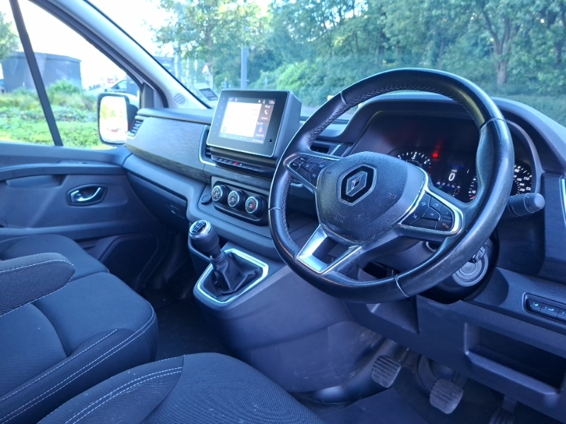 Renault Trafic Ll30 Blue Dci 130 Extra Safety Van White #3