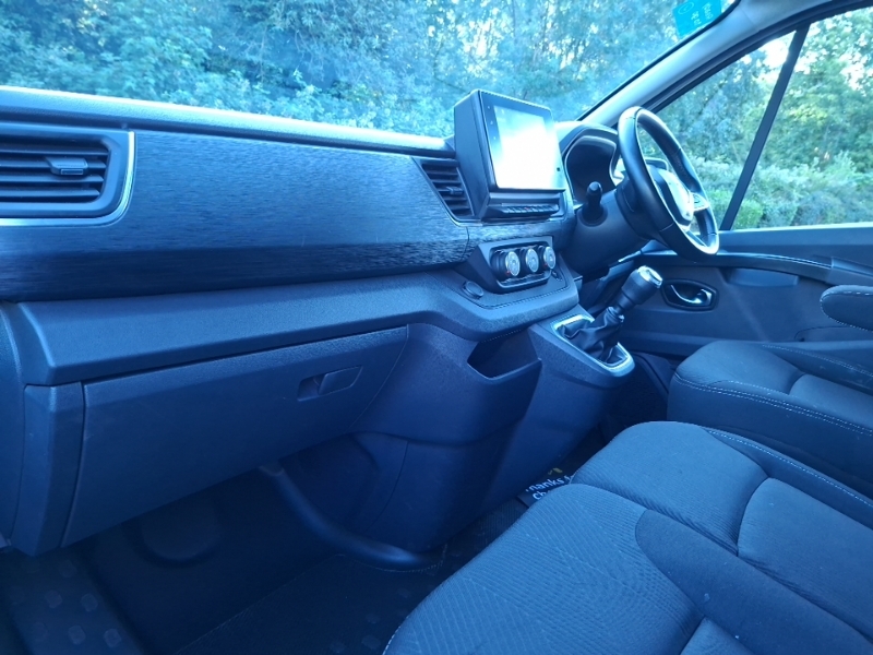 Renault Trafic Ll30 Blue Dci 130 Extra Safety Van White #5