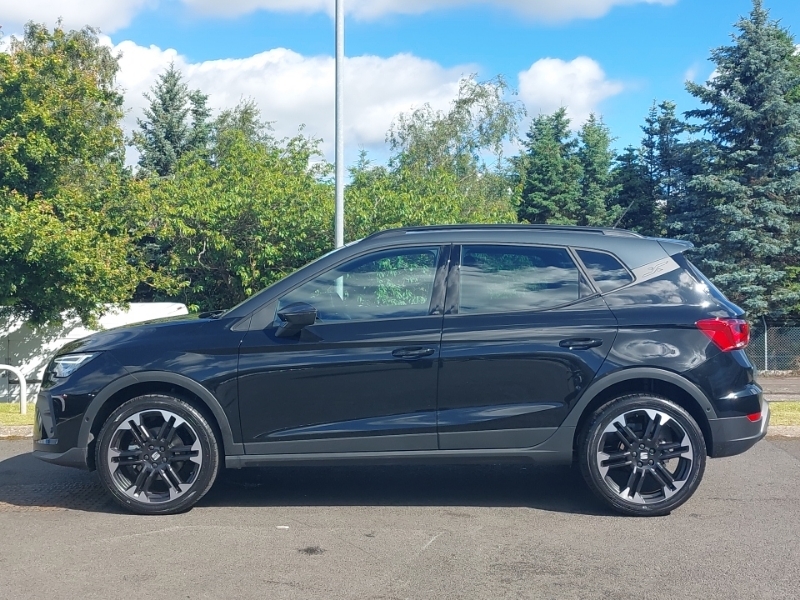 Seat Arona 1.0 Tsi 115 Fr Sport Dsg Black #4