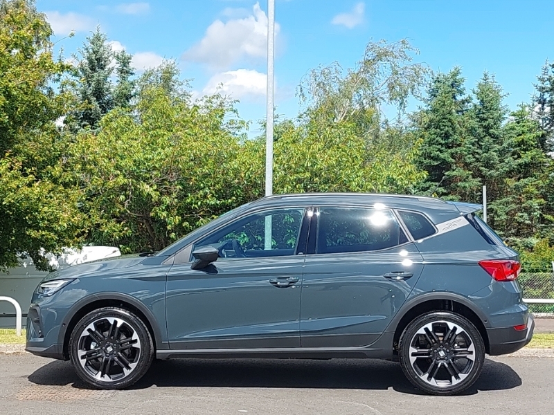 Seat Arona 1.0 Tsi 115 Fr Sport Dsg Blue #4