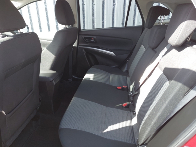 Suzuki S Cross 1.4 Boosterjet 48V Hybrid Motion Red #5