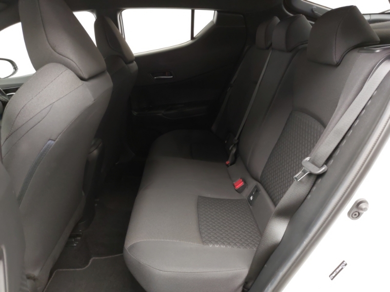 Toyota C-Hr 1.8 Hybrid Icon Cvt White #6