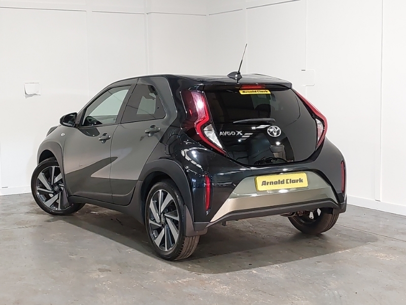 Toyota Aygo X 1.0 Vvt-i Edge Green #2