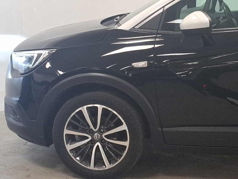 Vauxhall Crossland X Elite Nav - White #19