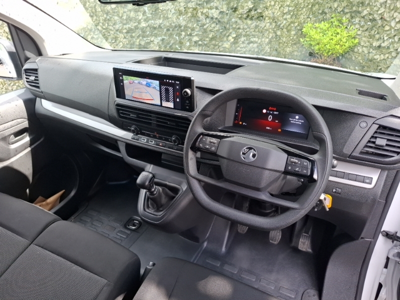 Vauxhall Vivaro Pro White #8