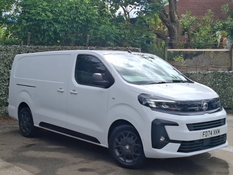 Vauxhall Vivaro Pro White #7