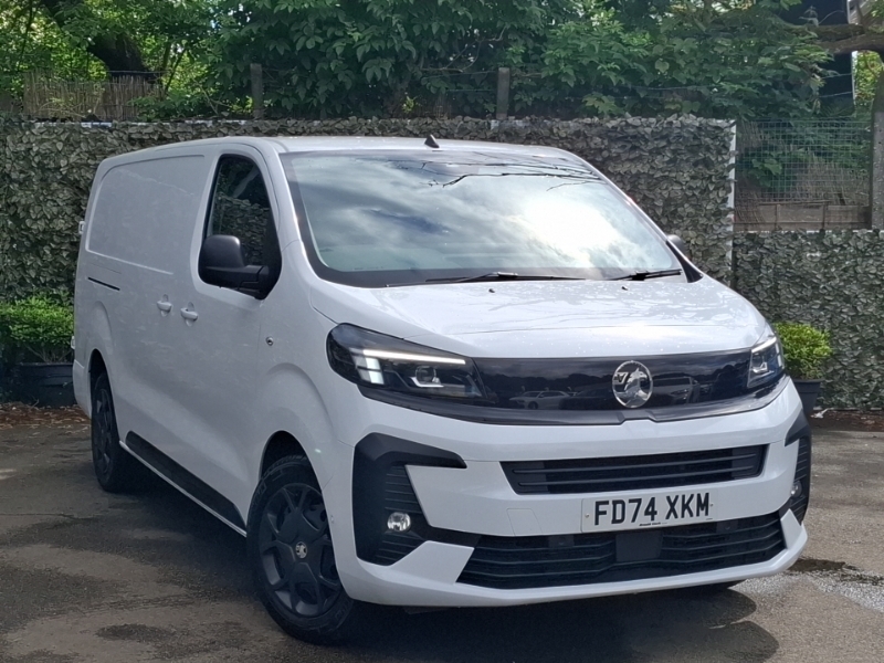 Vauxhall Vivaro 1.5 Turbo D 120 Pro H1 Van White