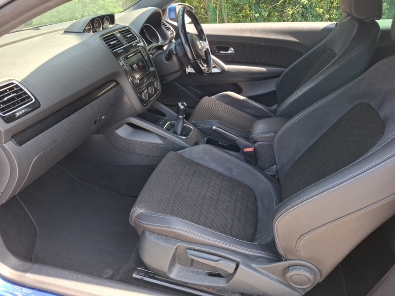 Volkswagen Scirocco 2.0 Tsi 180 Bluemotion Tech Gt Blue #5