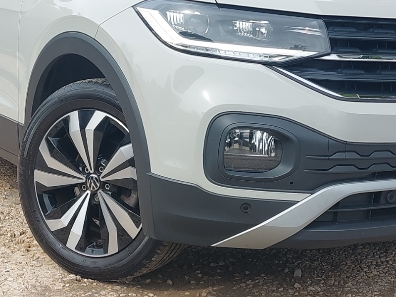 Volkswagen T-Cross Active White #20
