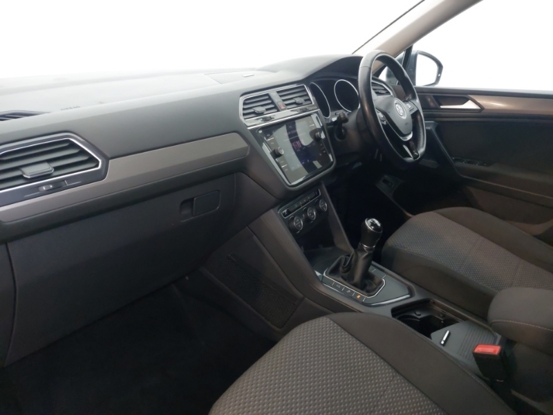 Volkswagen Tiguan Allspace 1.5 Tsi Evo Match Grey #5