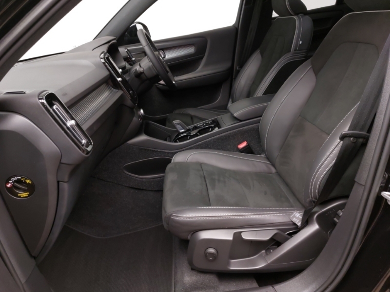 Volvo XC40 1.5 T3 163 R Design Geartronic Black #5